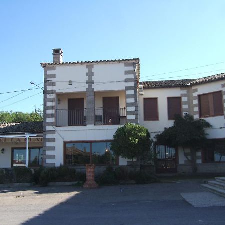אורופסה Hostal La Plata מראה חיצוני תמונה