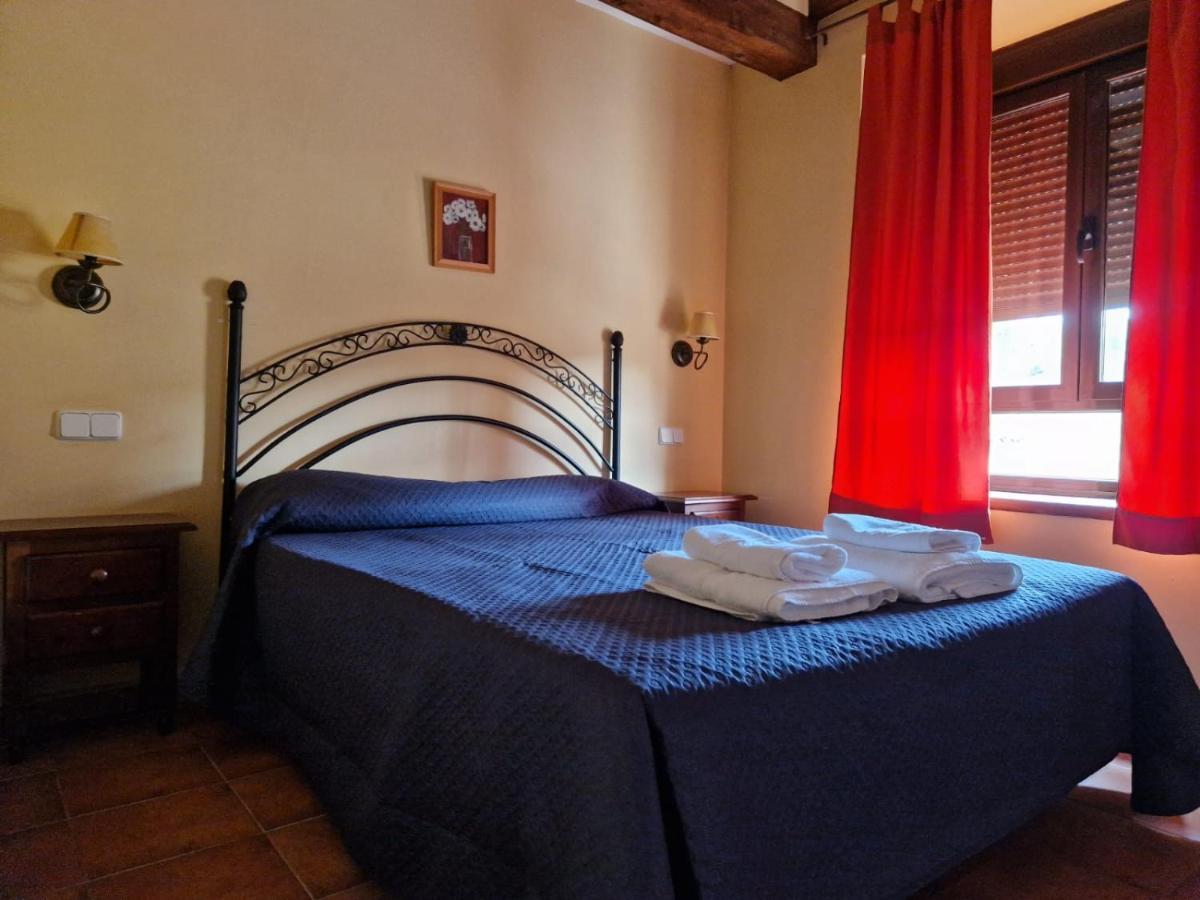 אורופסה Hostal La Plata מראה חיצוני תמונה